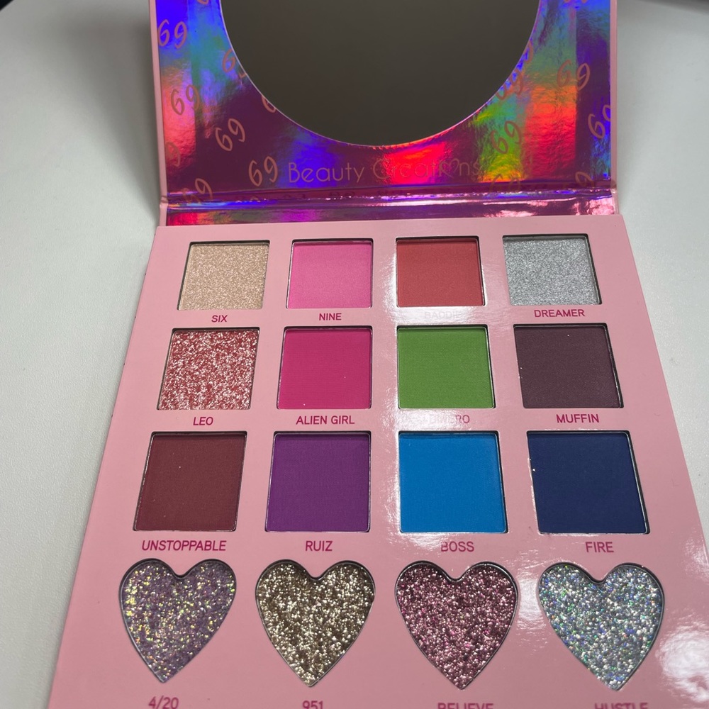 Annette 69 eyeshadow palette